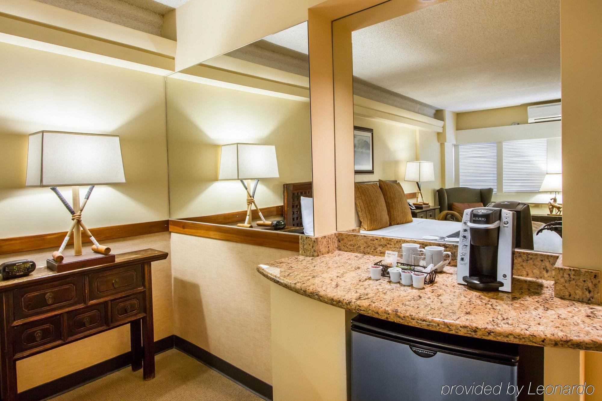 ดิ เอ็คควอส Hotel โฮโนลูลู ภายนอก รูปภาพ